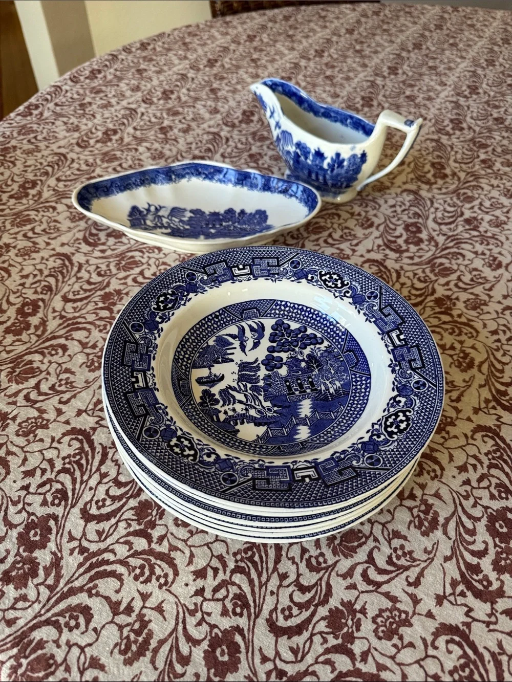 Blue Willow Ceramic Serving Bowl and Sauce Boat Set and six bowls